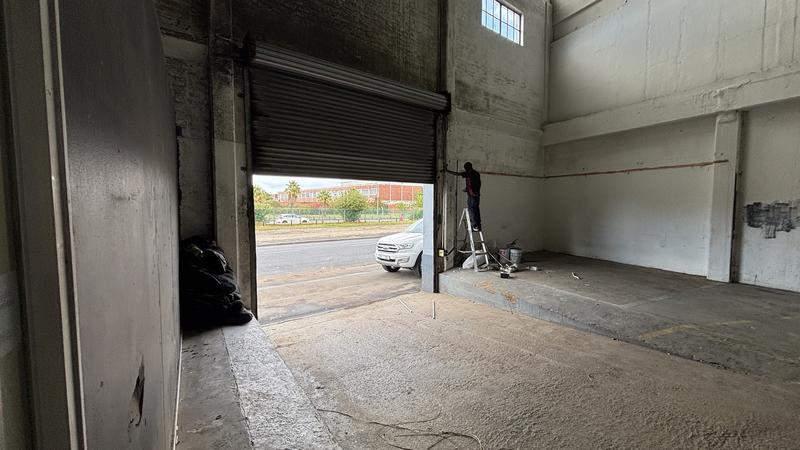 To Let commercial Property for Rent in Maitland Western Cape